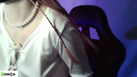 Snapshot of evie_muna chatting on 6, 7, 2026 Renesme White Im here from Monday to Friday online show from 6, 7, 2026