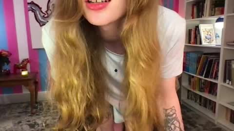 Evie3 online show from 7, 4, 2026