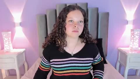 Snapshot of evierouse_ chatting on 15, 5, 2026 evierouse_ online show from 15, 5, 2026
