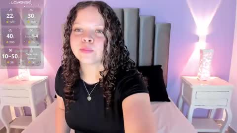Snapshot of evierouse_ chatting on 22, 5, 2026 evierouse_ online show from 22, 5, 2026