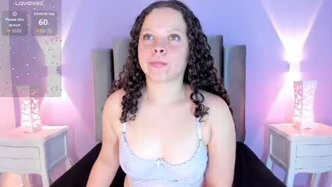 Snapshot of evierouse_ chatting on 16, 6, 2026 evierouse_ online show from 16, 6, 2026
