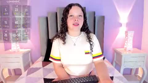 Snapshot of evierouse_ chatting on 3, 7, 2026 evierouse_ online show from 3, 7, 2026