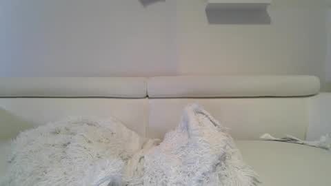 Badblondebunny online show from 18, 2, 2026