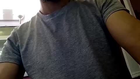 Snapshot of evocation514 chatting on 21, 10, 2025 Evocation online show from 21, 10, 2025