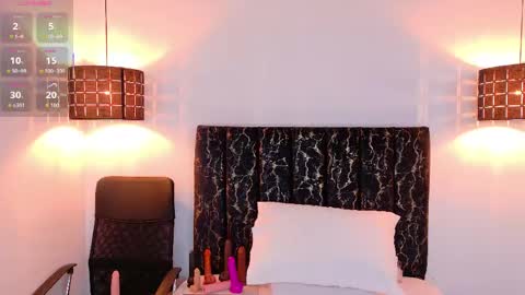 evvaa_moon online show from 18, 4, 2026