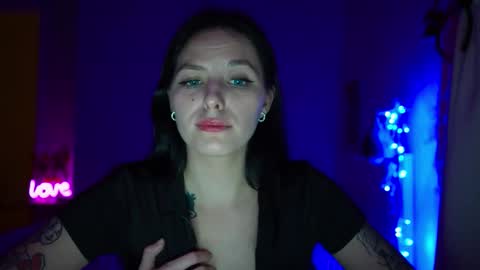 ewelynscott online show from 20, 12, 2025