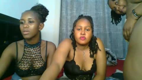 exotic_cutiee online show from 22, 4, 2026