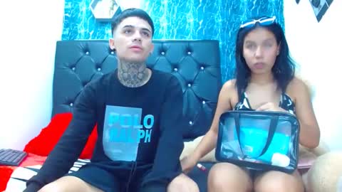 Snapshot of exotichot_couple chatting on 18, 1, 2025 exotichot_couple online show from 18, 1, 2025