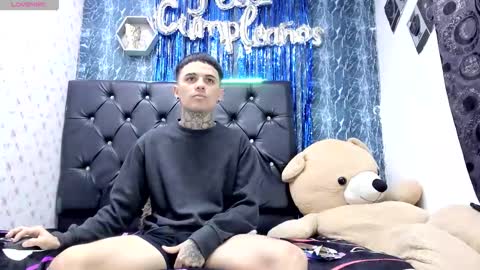 exotichot_couple online show from 1, 2, 2026