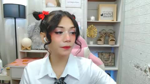 exotictssavie online show from 16, 11, 2025