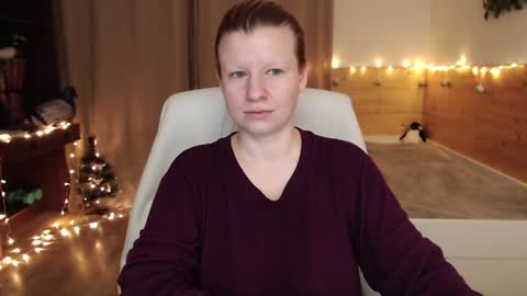 Crystal online show from 1, 1, 2025