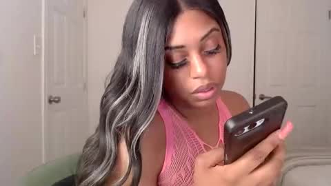 exstacybanks online show from 19, 11, 2025