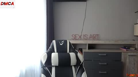 Snapshot of exstayz chatting on 4, 2, 2026 Sweetheart online show from 4, 2, 2026