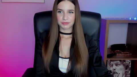 Maya online show from 4, 11, 2025