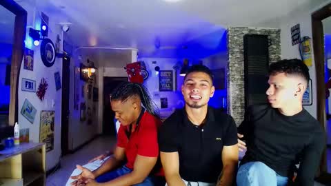 extrangers online show from 24, 12, 2024