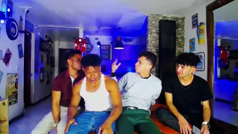 extrangers online show from 31, 12, 2024