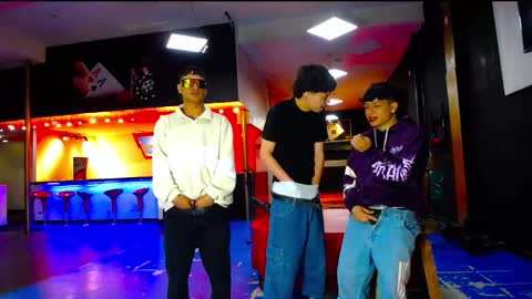 extrangers online show from 24, 10, 2025