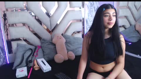Snapshot of eylin_sofia chatting on 14, 12, 2024 eylin_sofia online show from 14, 12, 2024