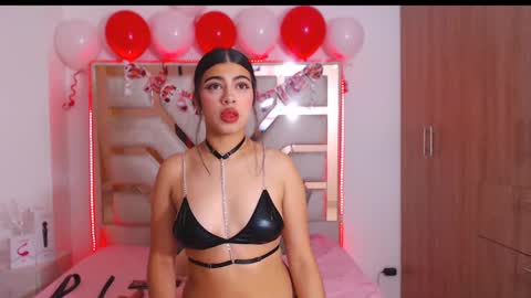 Snapshot of eylin_sofia chatting on 15, 2, 2025 eylin_sofia online show from 15, 2, 2025