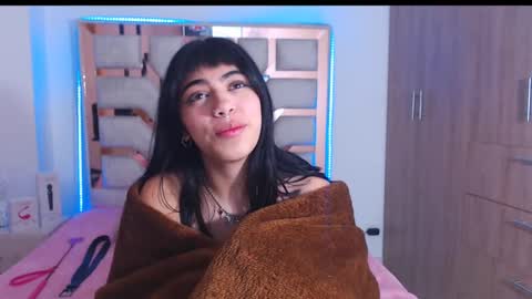 Snapshot of eylin_sofia chatting on 6, 3, 2025 eylin_sofia online show from 6, 3, 2025