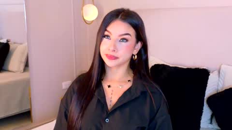 eymicooper online show from 5, 1, 2026