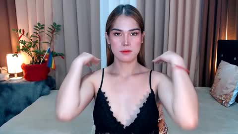 Snapshot of ezrahollywood chatting on 7, 12, 2024 UR SWEET EZRA online show from 7, 12, 2024