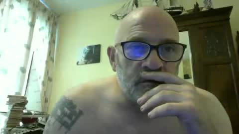 Snapshot of f1zzeek chatting on 18, 6, 2026 f1zzeek online show from 18, 6, 2026