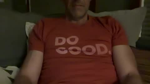 Snapshot of f33l1ngh0rny chatting on 9, 4, 2026 F33lingh0rny online show from 9, 4, 2026