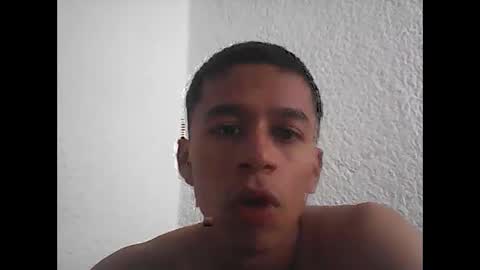 Snapshot of fabiar11 chatting on 9, 3, 2026 R online show from 9, 3, 2026