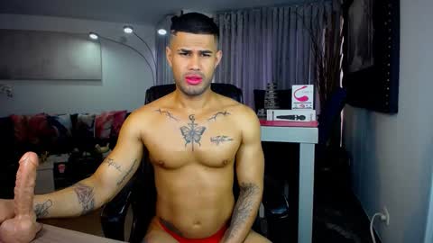 Snapshot of fabilatindick20 chatting on 4, 10, 2025 Fabian online show from 4, 10, 2025