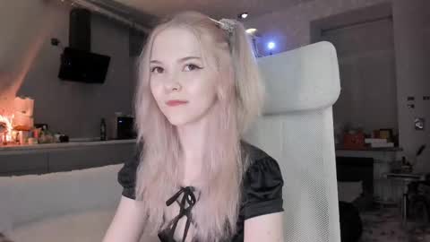 Snapshot of fairy_casey chatting on 5, 3, 2025 fairy_casey online show from 5, 3, 2025