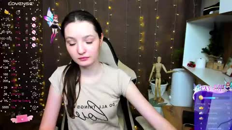 Snapshot of fairy_m00n chatting on 26, 12, 2024 Kate online show from 26, 12, 2024