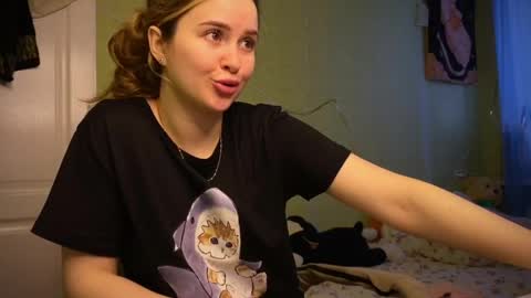 Snapshot of fairyilona chatting on 17, 5, 2026 Ilona online show from 17, 5, 2026
