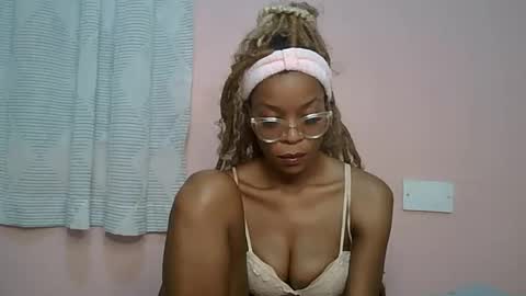Snapshot of faizah_ chatting on 25, 5, 2026 faizah_ online show from 25, 5, 2026