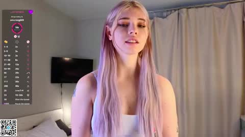 Snapshot of falinegelling chatting on 3, 3, 2025 Emilia online show from 3, 3, 2025