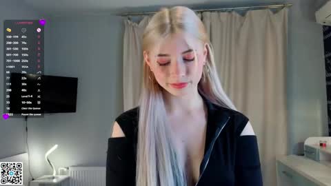 Snapshot of falinegelling chatting on 11, 3, 2025 Emilia online show from 11, 3, 2025