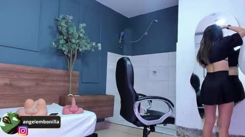 Megan    630  1330 -5 online show from 1, 10, 2025