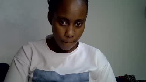 Snapshot of famous_bear chatting on 9, 3, 2026 famous_bear online show from 9, 3, 2026