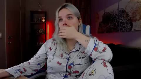 Bella online show from 15, 11, 2025