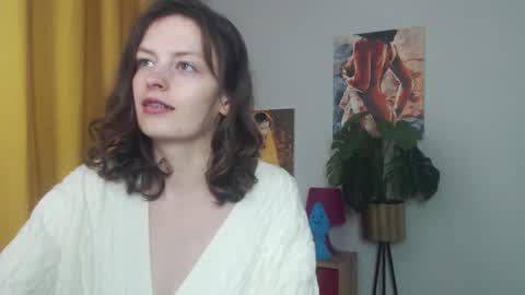 Nadine online show from 13, 10, 2025