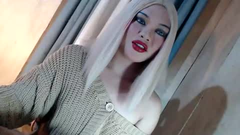 Snapshot of fantasticcock69_daniella chatting on 26, 6, 2026 DANIELLA - DONT FORGET TO GIVE ME A THUMBSU UP online show from 26, 6, 2026