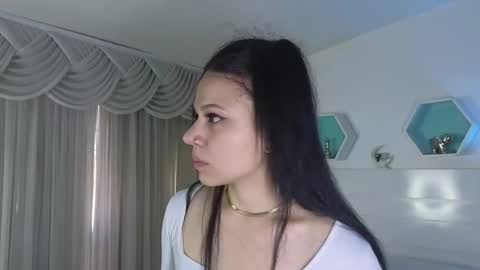 Farah online show from 7, 11, 2025