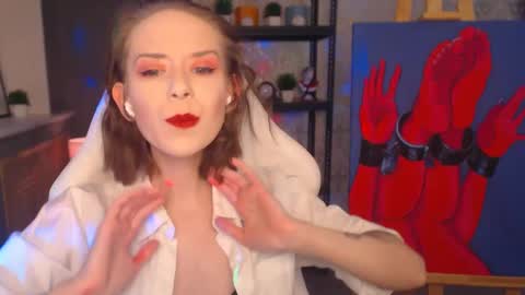 Fascinating   Eyes online show from 18, 1, 2025