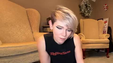  Lily  Waifu  online show from 3, 7, 2026