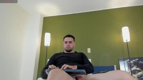 Snapshot of fatdick_1 chatting on 31, 10, 2025 M A T T E O online show from 31, 10, 2025