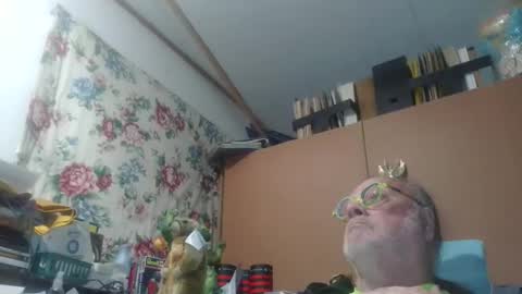 Snapshot of fatfreddythecat chatting on 16, 5, 2026 Fred. online show from 16, 5, 2026