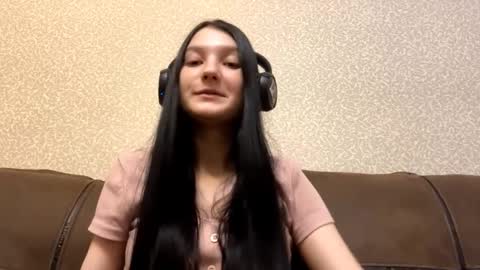 Snapshot of faustinabartosh chatting on 13, 1, 2026 Aurora 18yo online show from 13, 1, 2026