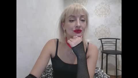 favorite_angel online show from 6, 1, 2025