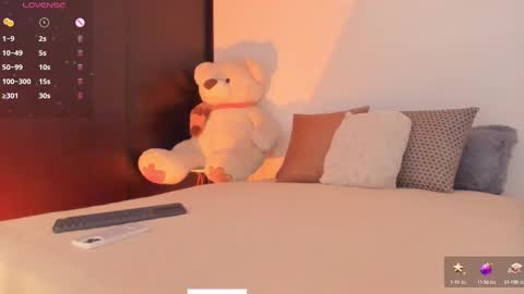 Snapshot of fay_miller2 chatting on 14, 2, 2025 welcome to my world  online show from 14, 2, 2025