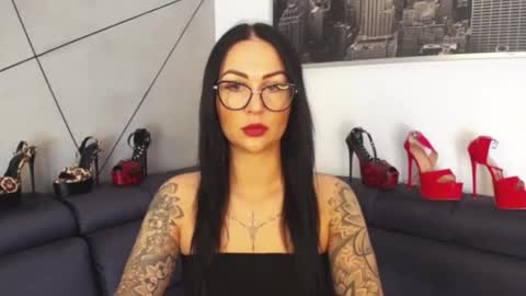 Faye online show from 20, 9, 2025